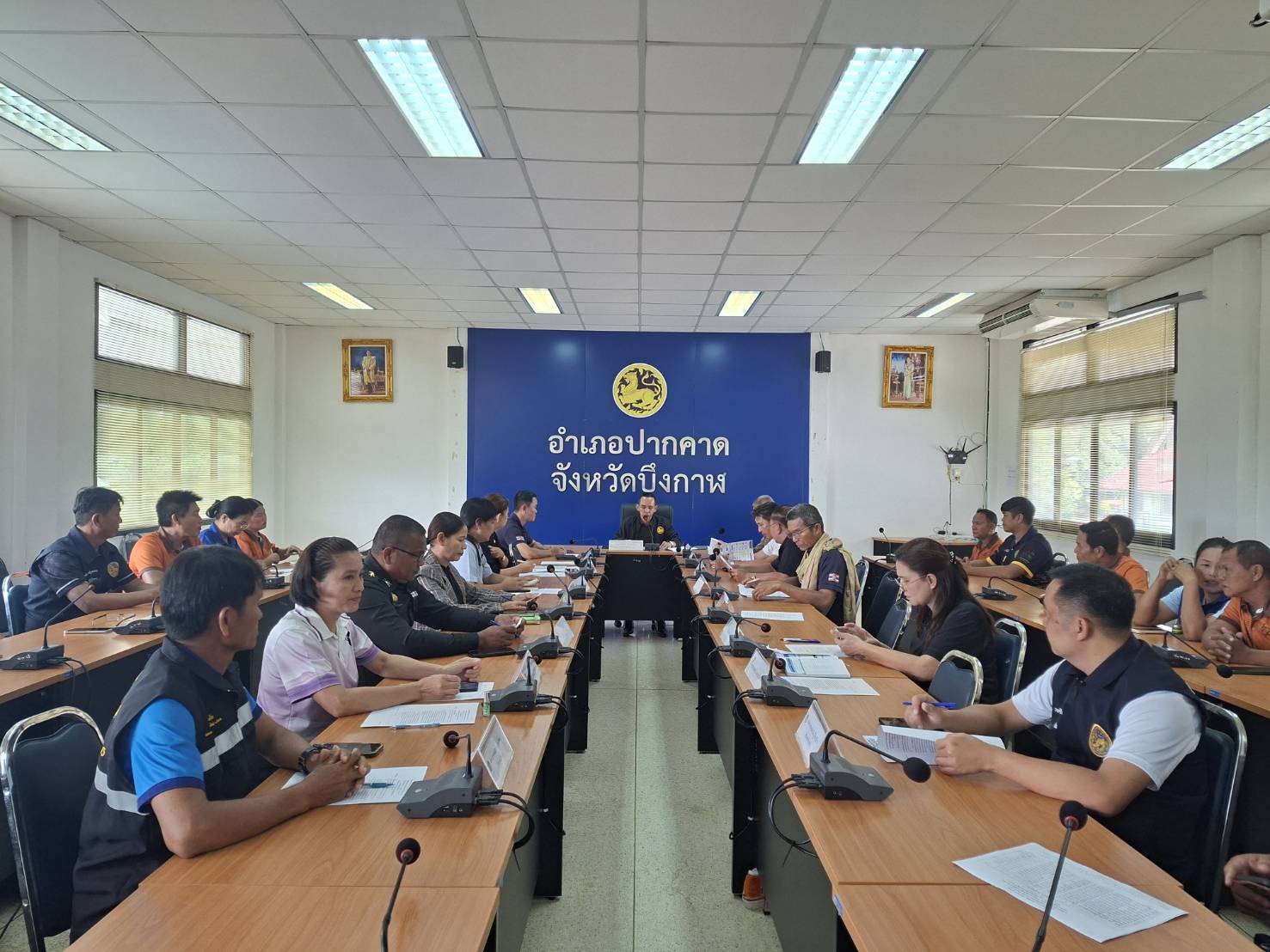 🟢 | ร่วมประชุมคณะกรรมการบริหารงานอำเภอแบบบูรณาการ (ก.บ.อ.) อำเภอปากคาด